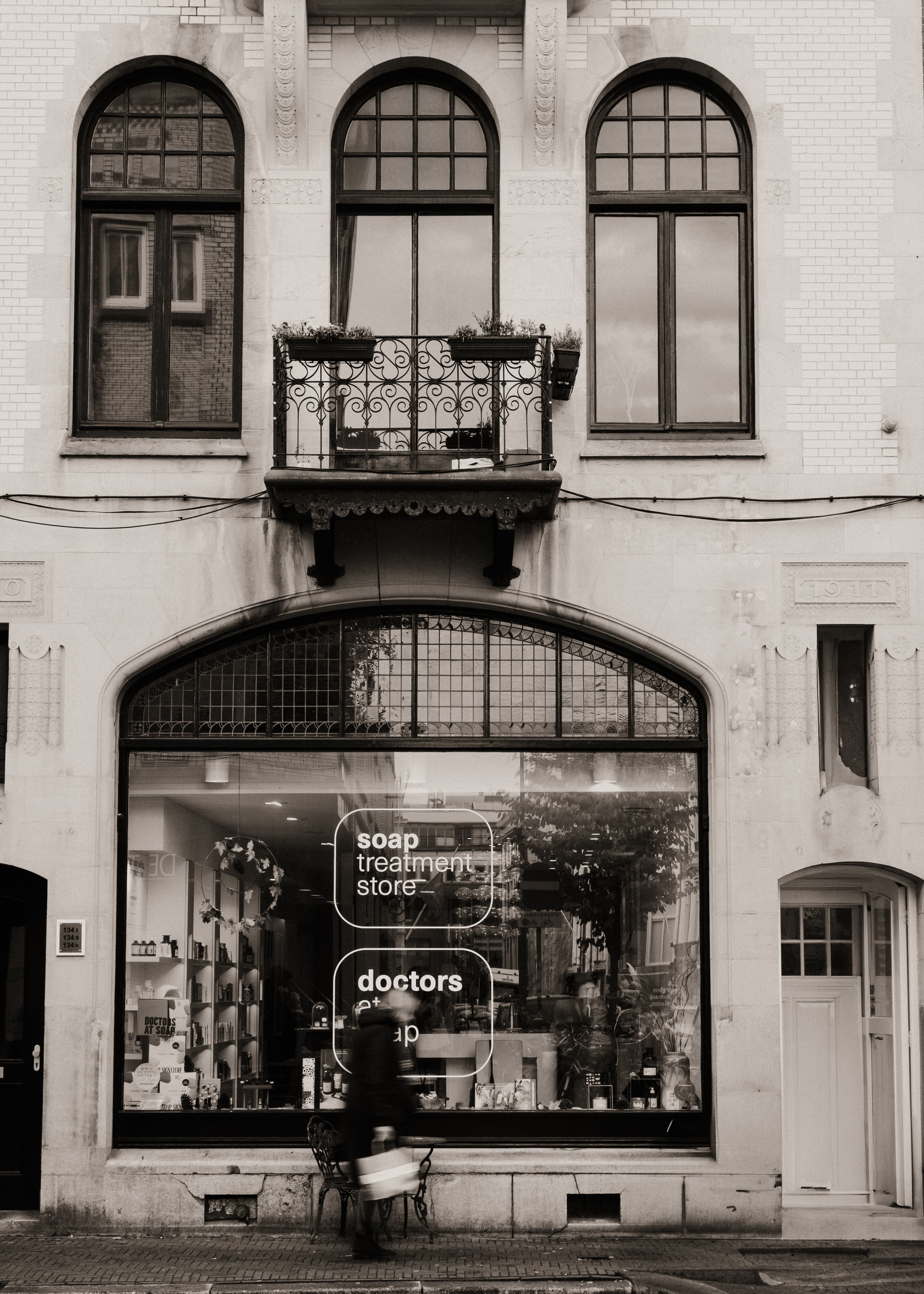 den-haag-store-front